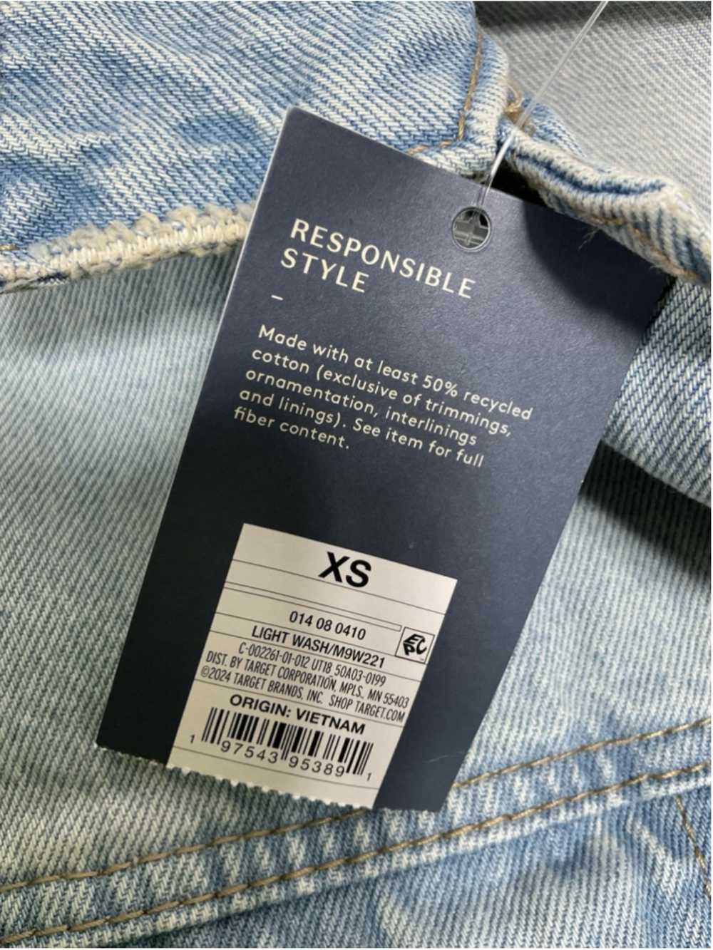 Womans NWT Universal Thread Lite Wash Blue Jean Jacket XS - Picture 4 of 7